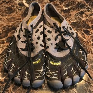 Men’s Vibram finger shoes Size 45